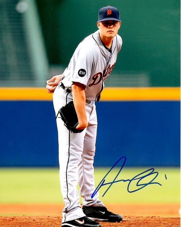 AUTOGRAPHED  ANDY OLIVER 8X10 photo Detroit Tigers