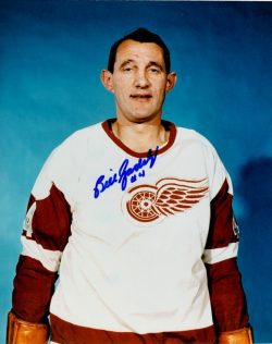 Autographed BILL GADSBY 8X10 Detroit Red Wings Photo