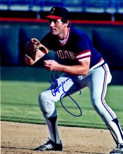 AUTOGRAPHED MIKE HARGROVE 8X10 photo  Cleveland Indians