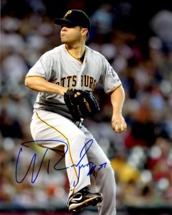 Autographed WANDY RODRIGUEZ 8X10 Photo Pittsburgh Pirates