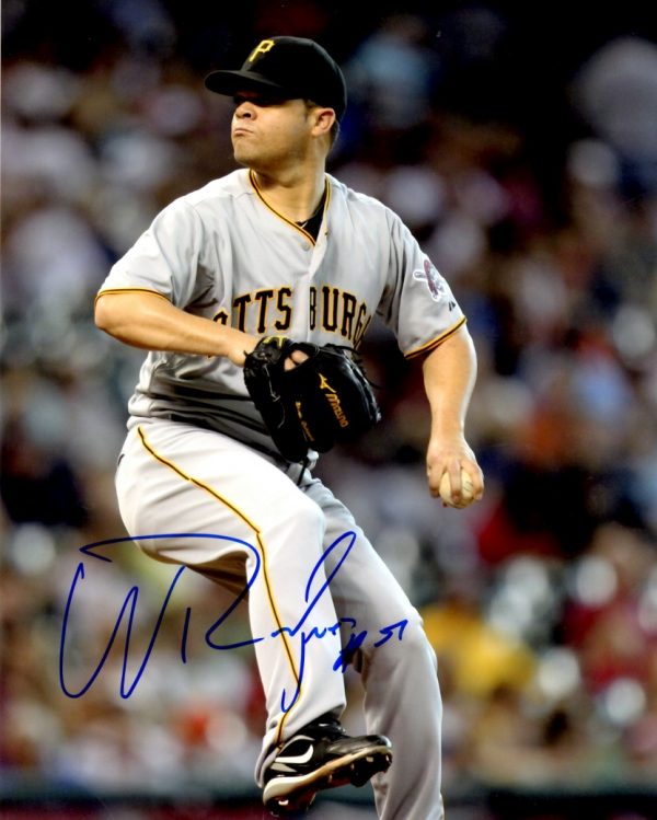 Autographed WANDY RODRIGUEZ 8X10 Photo Pittsburgh Pirates