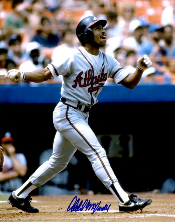AUTOGRAPHED ODDIBE MCDOWELL 8X10 Atlanta Braves photo