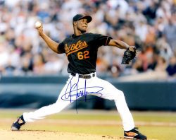 AUTOGRAPHED RADHAMES LIZ 8X10 Baltimore Orioles Photo