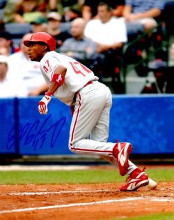 AUTOGRAPHED ENDY CHAVEZ 8X10 photo  Philadelphia Phillies