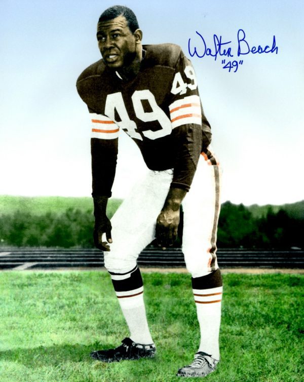 Autographed WALTER BEACH 8X10 Cleveland Browns Photo
