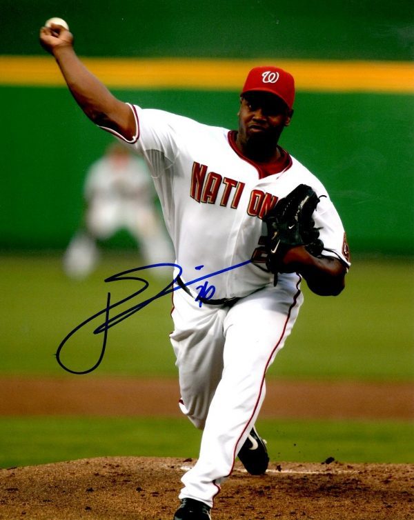 Autographed  JEROME WILLIAMS 8X10 Washington Nationals Photo