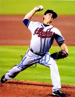 AUTOGRAPHED KRIS MEDLEN 8X10 Atlanta Braves photo