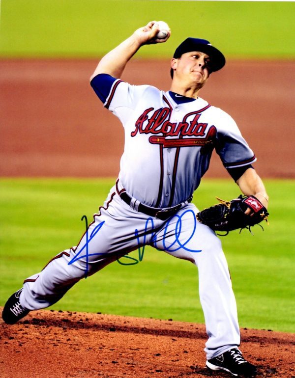 AUTOGRAPHED KRIS MEDLEN 8X10 Atlanta Braves photo