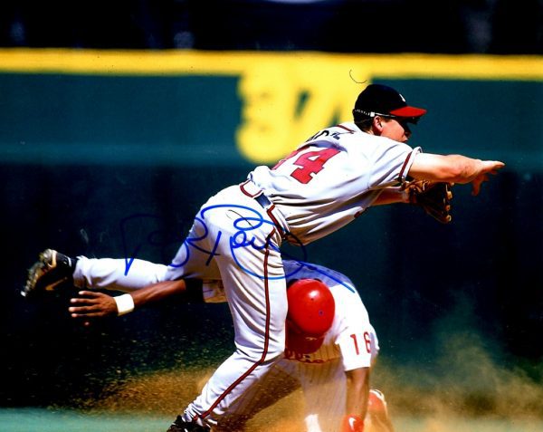 AUTOGRAPHED BRET BOONE 8X10 Atlanta Braves photo