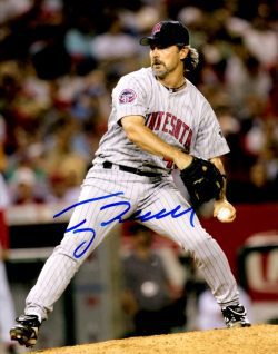 AUTOGRAPHED TERRY MULHOLLAND 8X10 Minnesota Twins photo