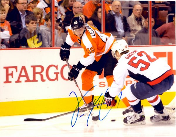 Autographed VINCENT LECAVALIER 8X10 photo - Philadelphia Flyers