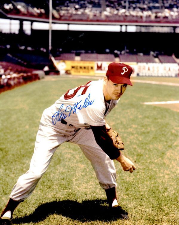 AUTOGRAPHED STU MILLER 8X10 Philadelphia Phillies Photo