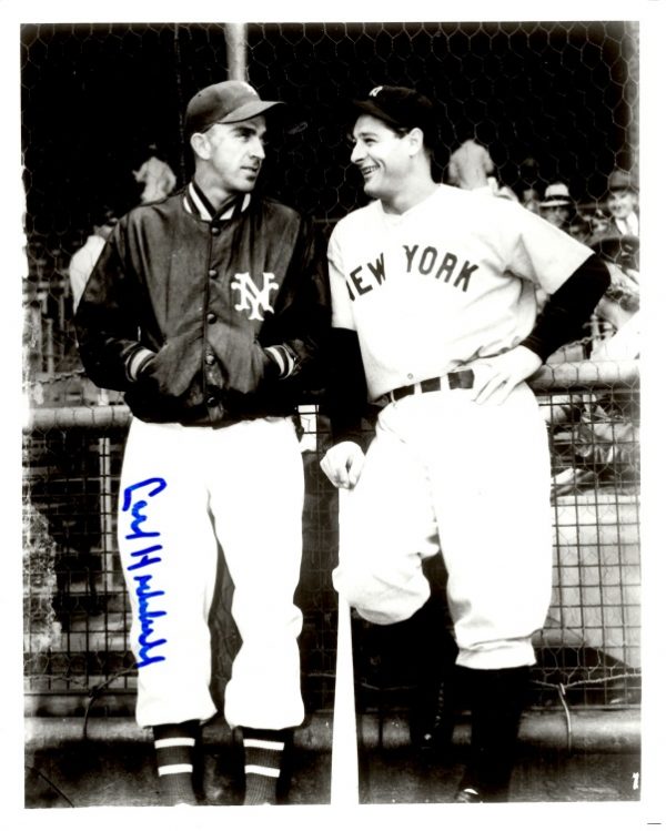 Autographed CARL HUBBELL 8X10 New York Giants photo