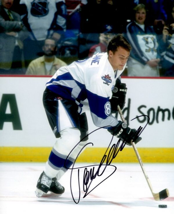Autographed TEEMU SELANNE 8X10 Anaheim Ducks Photo