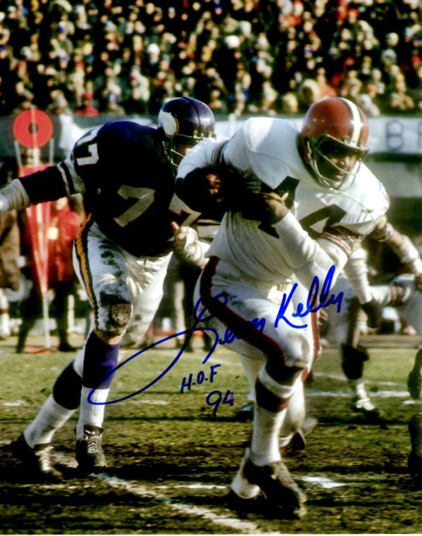 Autographed LEROY KELLY 8X10 Cleveland Browns Photo