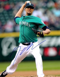 AUTOGRAPHED HECTOR NOESI 8X10 Seattle Mariners Photo