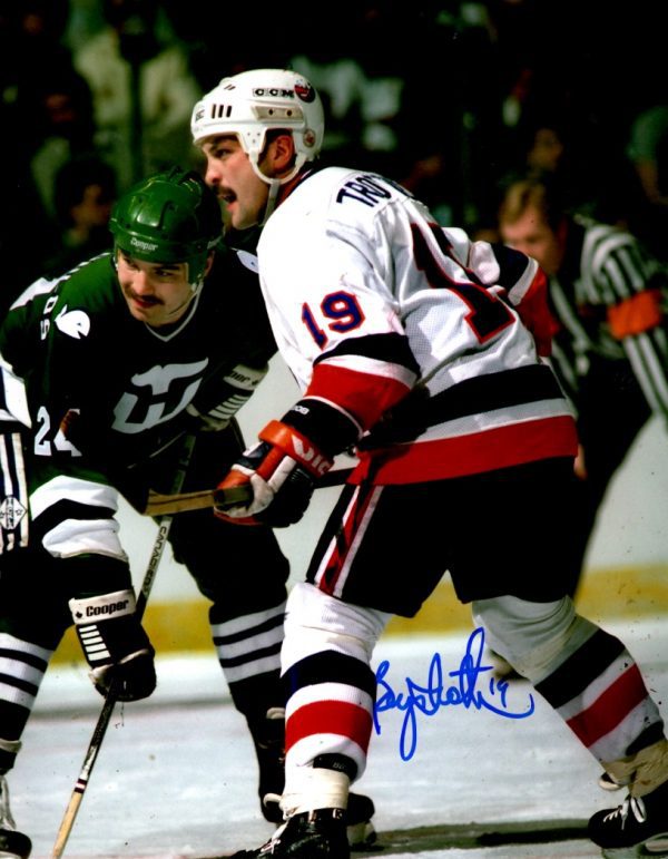 Autographed BRYAN TROTTIER 8X10 New York Islanders Photo