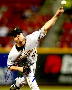 Autographed WANDY RODRIGUEZ 8X10 Photo Pittsburgh Pirates