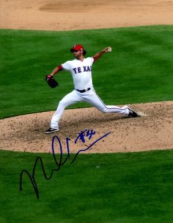 AUTOGRAPHED NEAL COTTS 8X10 Texas Rangers Photo