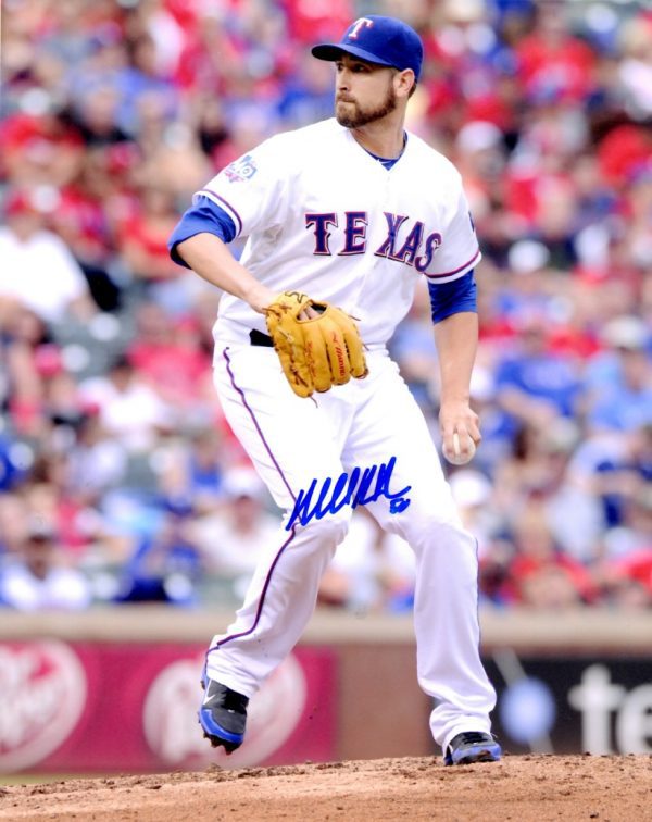 AUTOGRAPHED MICHAEL KIRKMAN 8X10 Texas Rangers Photo