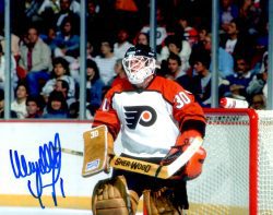 Autographed WENDELL YOUNG 8X10 photo - Philadelphia Flyers