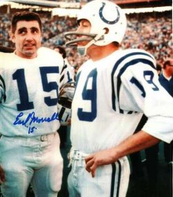 Autographed EARL MORRALL 8x10  Baltimore Colts photo