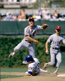 AUTOGRAPHED TOM HERR 8x10 Philadelphia Phillies Photo