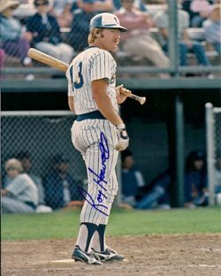 AUTOGRAPHED  photo ROY HOWELL Milwaukee Brewers