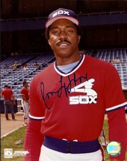 AUTOGRAPHED  RON LEFLORE 8x10 Chicago White Sox Photo
