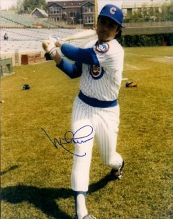 AUTOGRAPHED MIKE LUM Chicago Cubs Photo