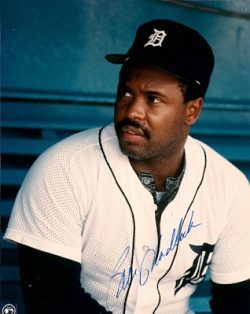 AUTOGRAPHED  photo BILL MADLOCK Detroit Tigers