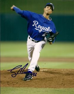 AUTOGRAPHED photo LEO NUNEZ KC Royals