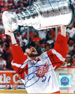 Autographed BOYD DEVEREAUX Detroit Red Wings Photo