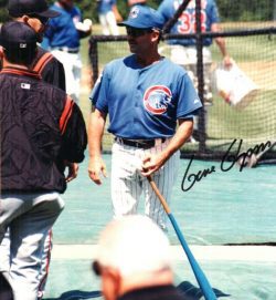 AUTOGRAPHED GENE GLYNN Chicago Cubs Photo