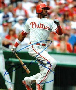 AUTOGRAPHED  DOMONIC BROWN 8x10 Philadelphia Phillies Photo