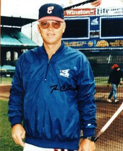 AUTOGRAPHED  photo RON CLARK Chicago White Sox