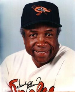 Autographed FRANK ROBINSON - Baltimore Orioles - Photo