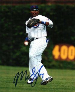 AUTOGRAPHED MARLON BYRD 8x10 Chicago Cubs Photo