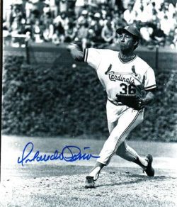 AUTOGRAPHED ORLANDO PENA St. Louis Cardinals photo