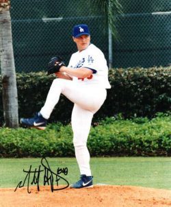 AUTOGRAPHED MATT HERGES Los Angeles Dodgers photo