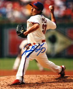 AUTOGRAPHED RODRIGO LOPEZ photo  Philadelphia Phillies