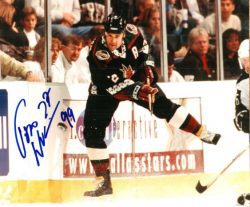 Autographed TEPPO NUMMINEN Phoenix Coyotes Photo