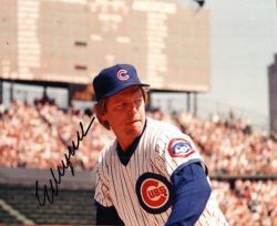AUTOGRAPHED ED LYNCH 8X10 Chicago Cubs Photo