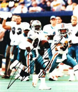 Autographed LESLIE SHEPHERD  Miami Dolphins  photo