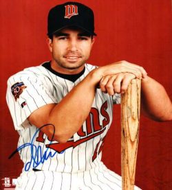 AUTOGRAPHED TODD WALKER -  Minnesota Twins photo