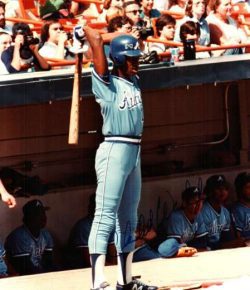 AUTOGRAPHED CLAUDELL WASHINGTON Atlanta Braves photo