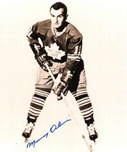 Autographed MURRAY OLIVER 8X10 Toronto Maple Leafs photo