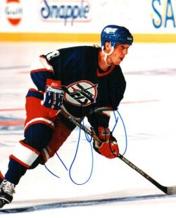 Autographed DERON QUINT Winnipeg Jets Photo