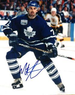 Autographed MATTHIEU SCHNEIDER  Maple Leafs  photo