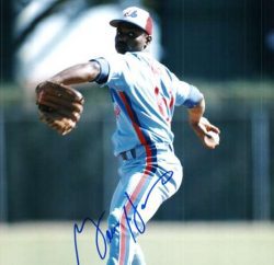 AUTOGRAPHED GENE HARRIS Montreal Expos Photo